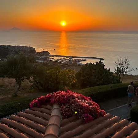 Dolce Vista Mare * Parghelia
